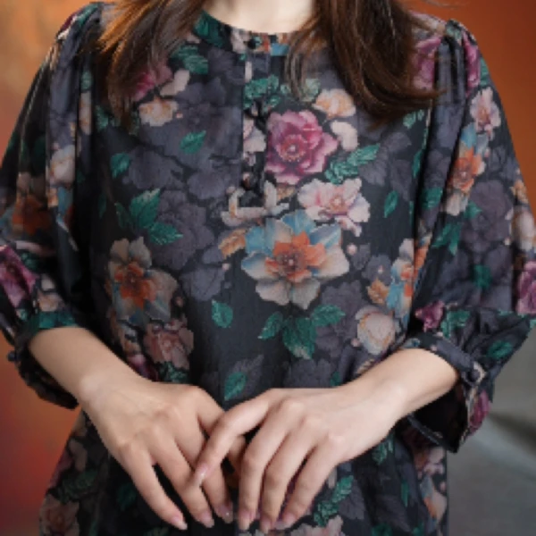 【天香幻彩】7.15-1夏季新款阔太洋气透气舒适感上衣女装