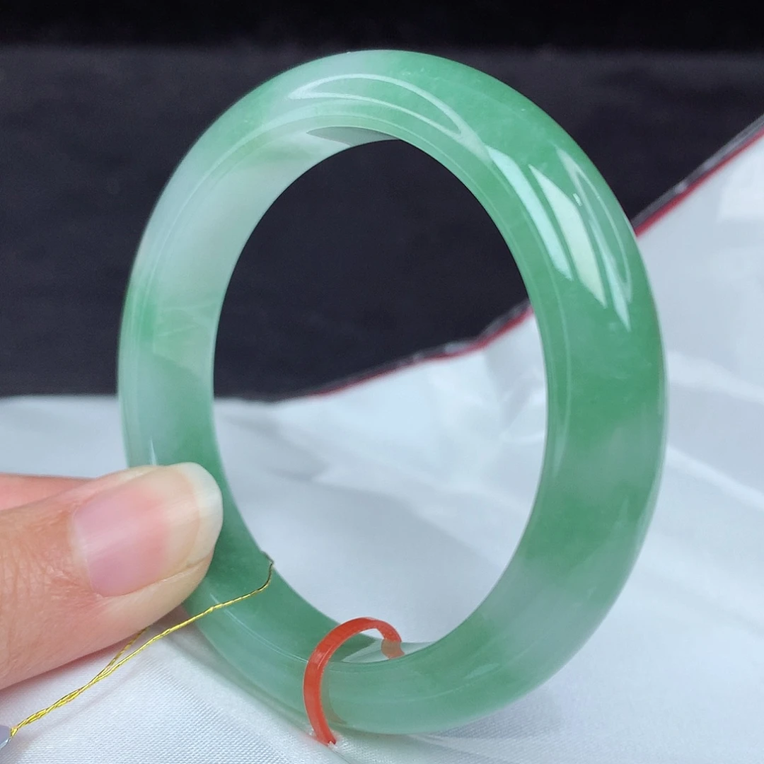 翡翠手镯未镶嵌53圈0008