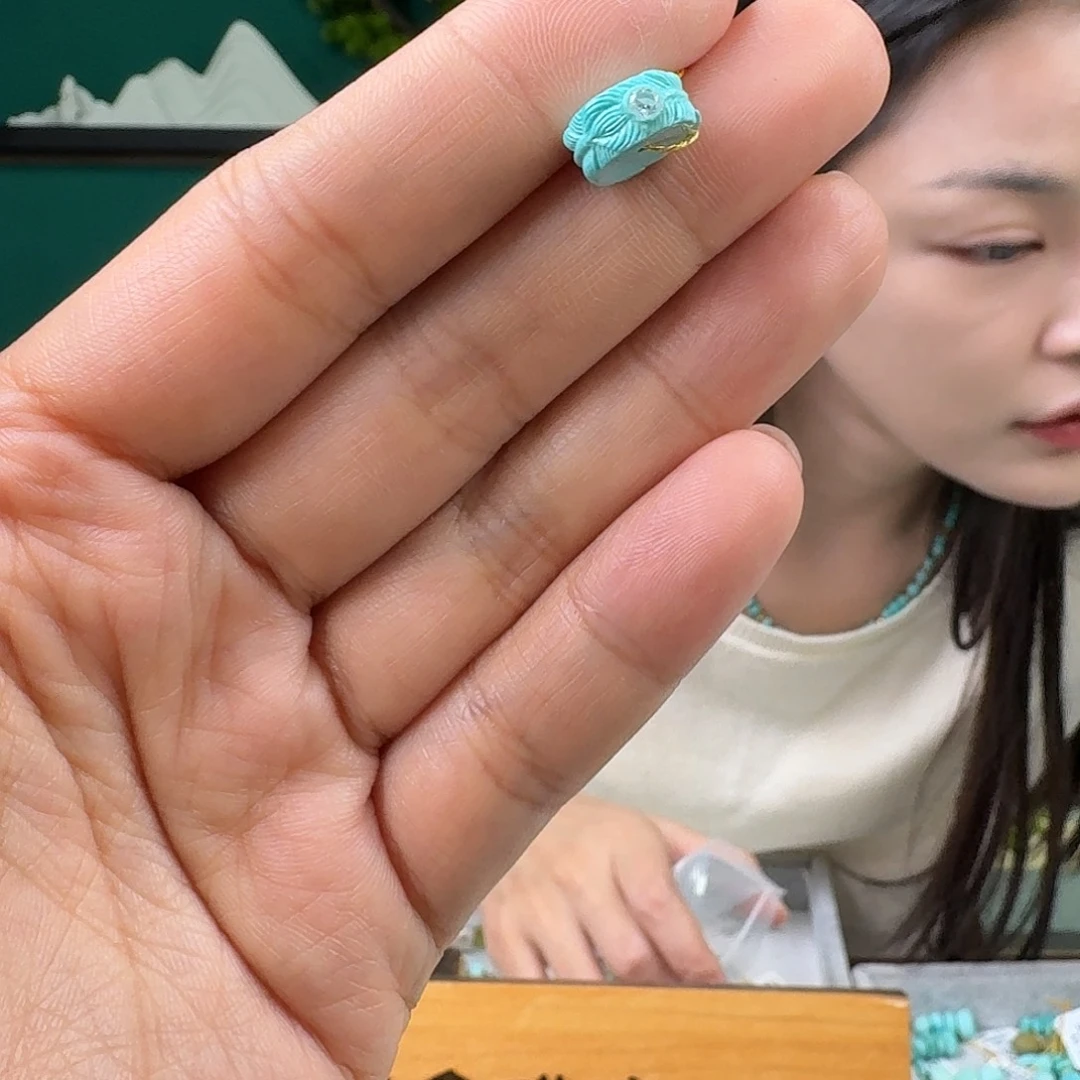 绿松石未镶嵌珠宝奇石