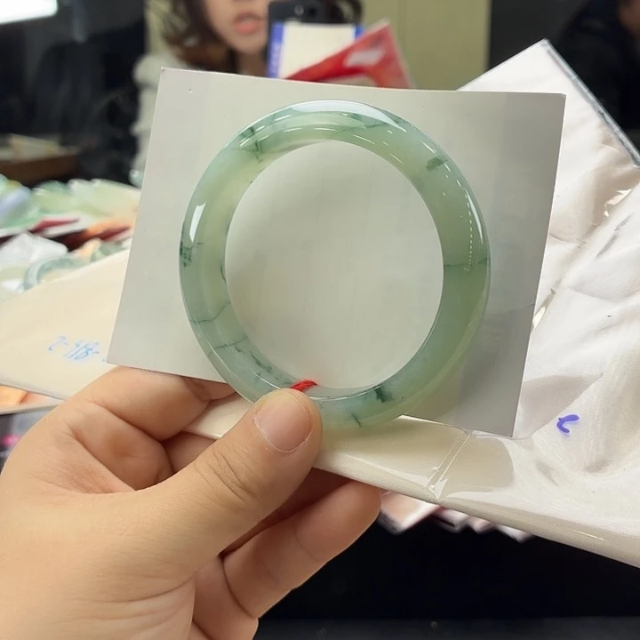 翡翠未镶嵌手镯31号