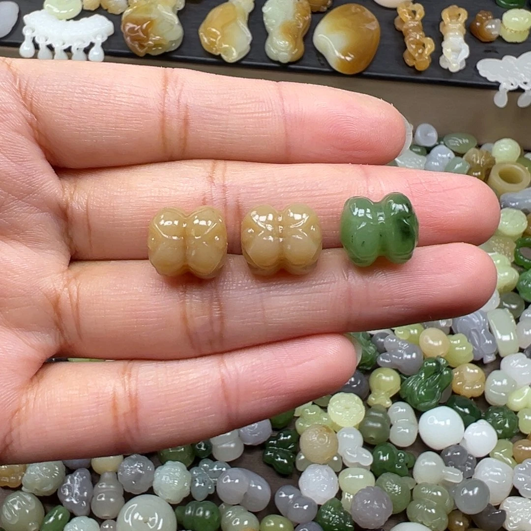 和田玉未镶嵌颈饰98一个多样性发其一