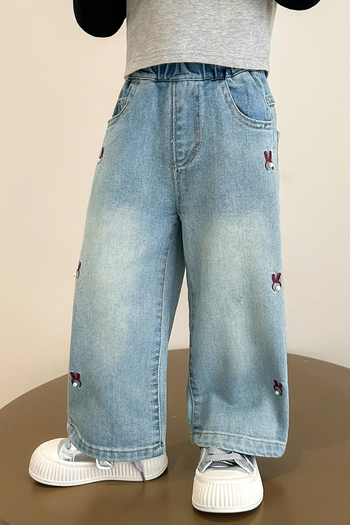 女童秋季牛仔裤2025新款洋气儿童休闲直筒裤女宝宝秋装时髦绣花裤