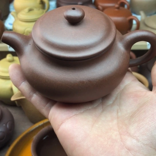 茶壶紫砂紫泥仿古180豪升左右有瑕疵