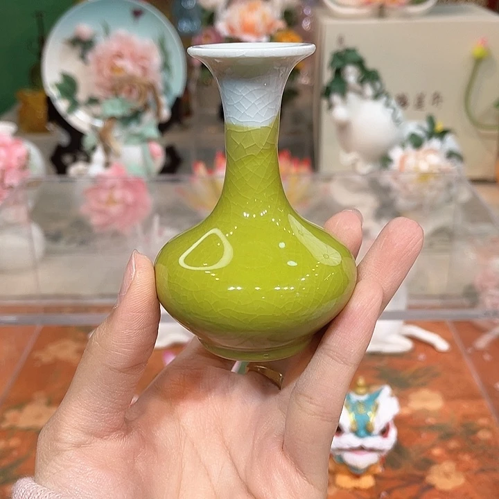 手工陶瓷精致摆件