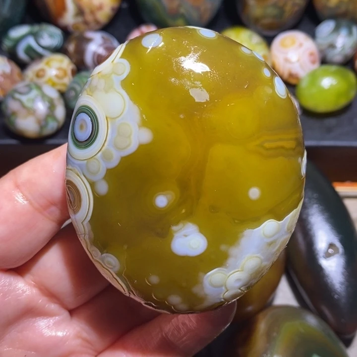 未镶嵌玛瑙/玉髓珠宝半成品3