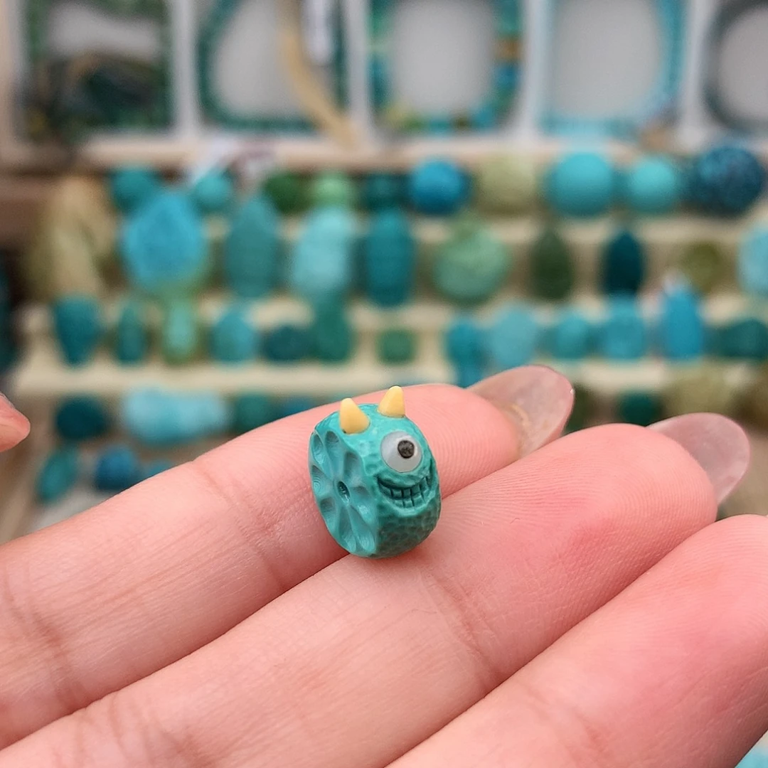 未镶嵌绿松石珠宝奇石