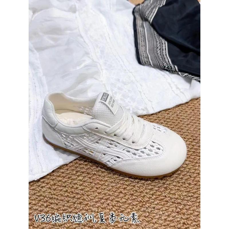 V36平底网面透气阿甘鞋