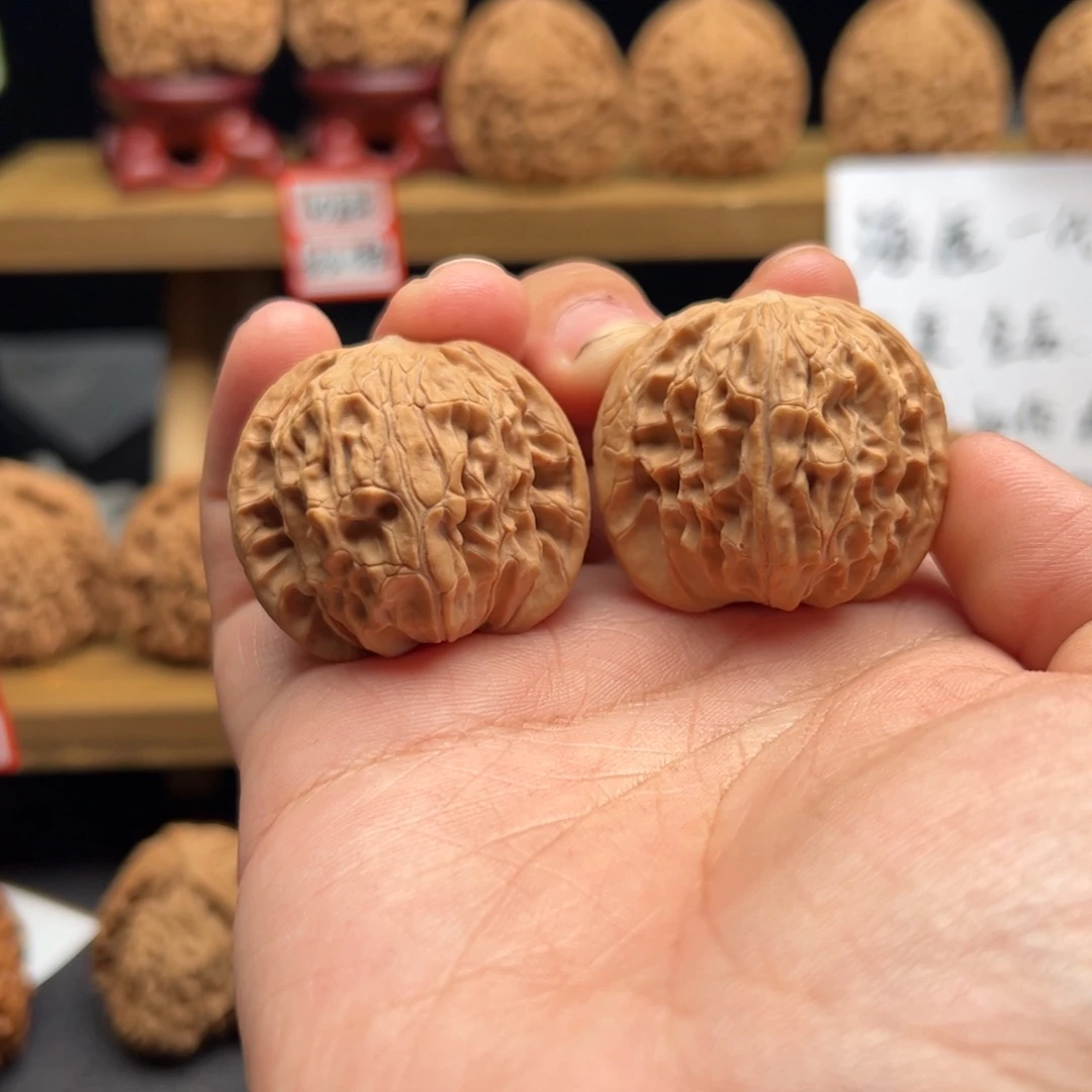 文玩核桃吊坠全品山地磨