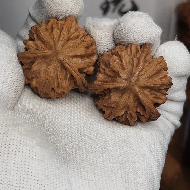 吊坠文玩核桃12号，全品38尺岐山三棱