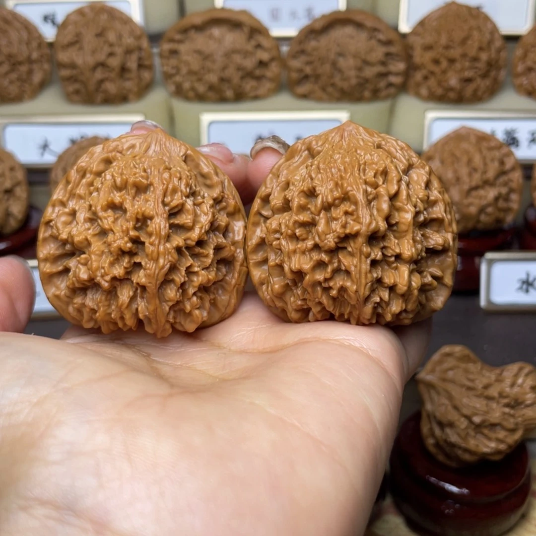 文玩核桃把件千****满天星44左右