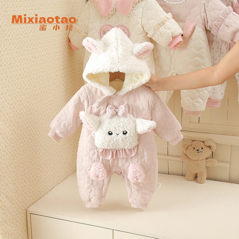 冬款新款蝴蝶小羊连体衣幼儿宝宝加厚哈衣新生儿衣服童装外出服