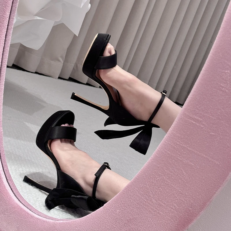 超火！性感辣妹蝴蝶结高跟凉鞋女2025夏季新款一字带防水台高跟鞋