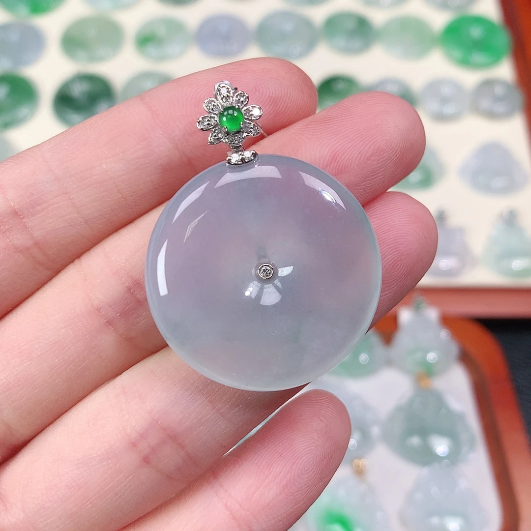 翡翠未镶嵌颈饰吊坠