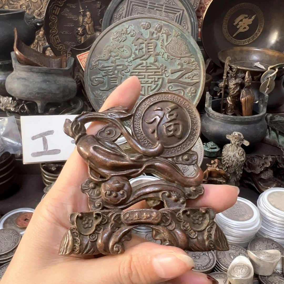 金属复古风格摆件