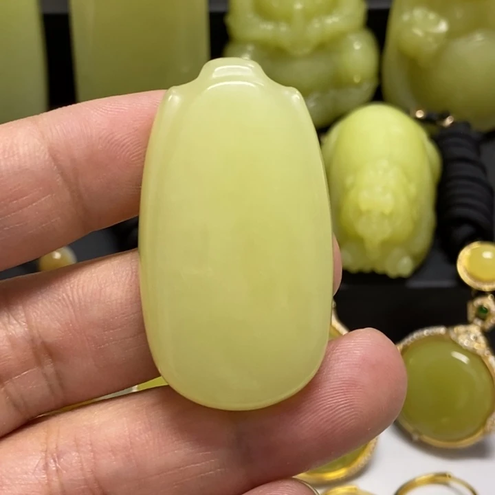 和田玉未镶嵌吊坠(不含链)