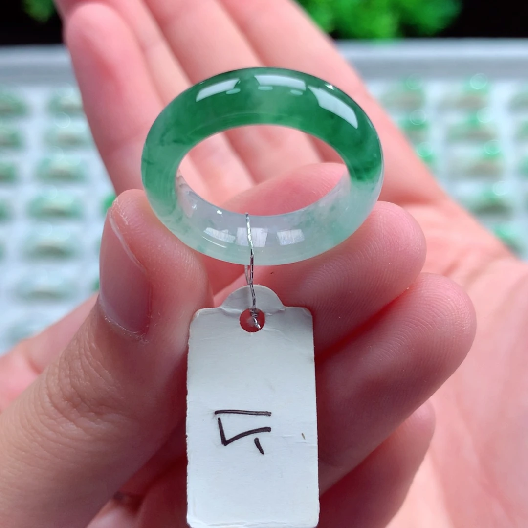 未镶嵌戒指翡翠天然