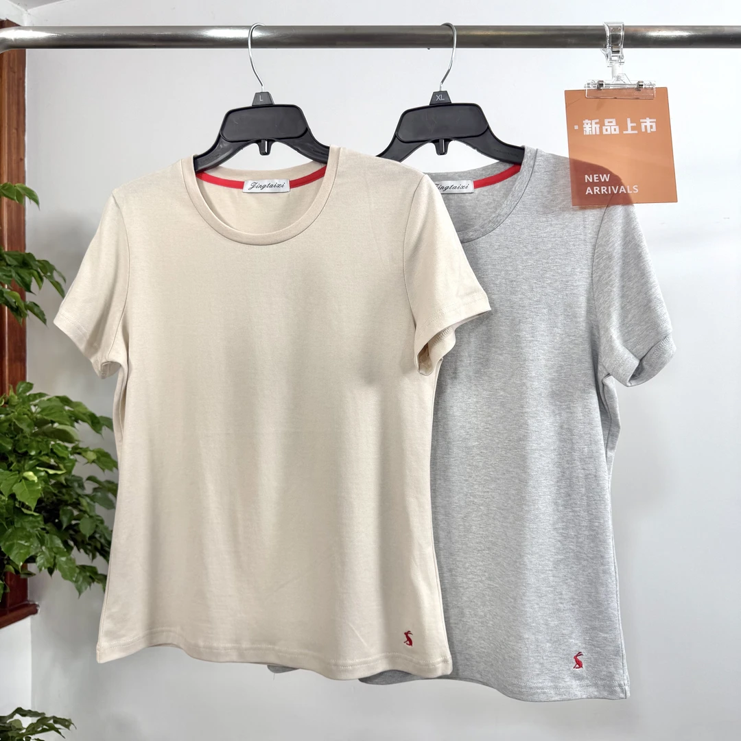 A091圆领常规短袖宽松型T恤女士