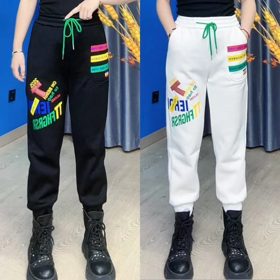 cw853春季时尚洋气高腰松紧腰直筒印花字母重工休闲卫裤女