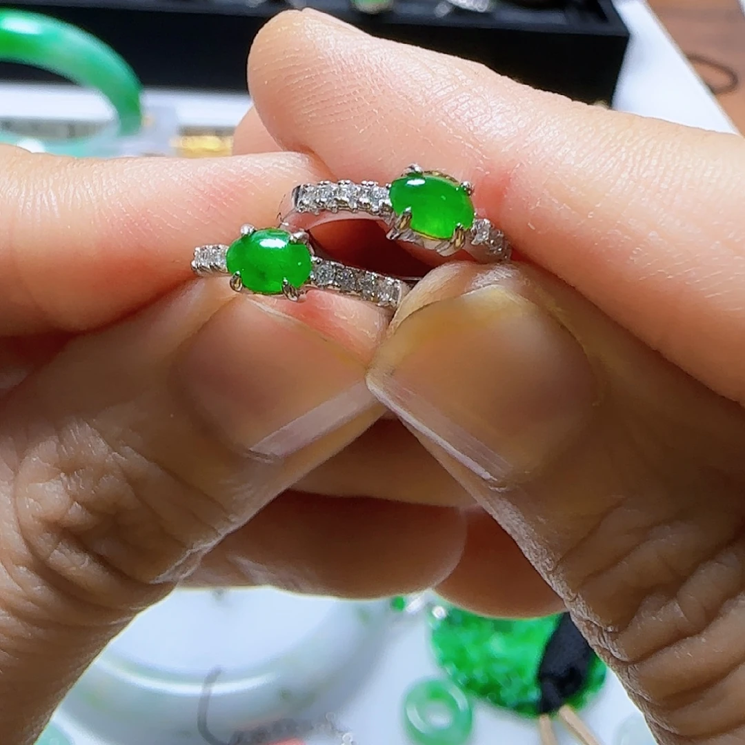 翡翠未镶嵌手镯翡翠185