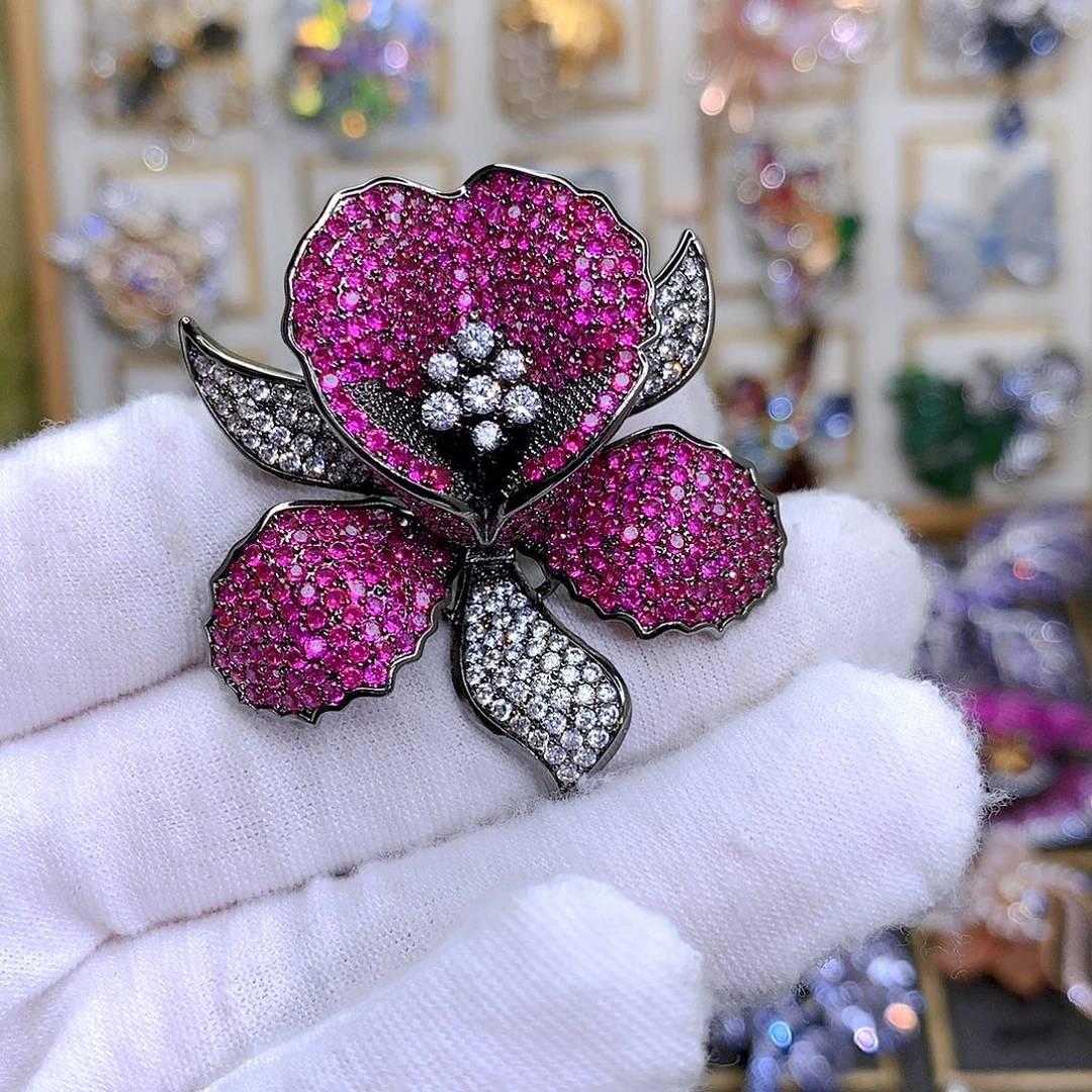 仿水晶铜胸针胸花