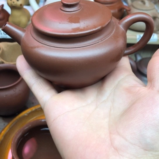 茶壶紫砂红皮龙飞碟180豪升左右