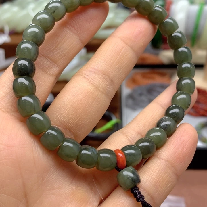 未镶嵌戒指和田玉