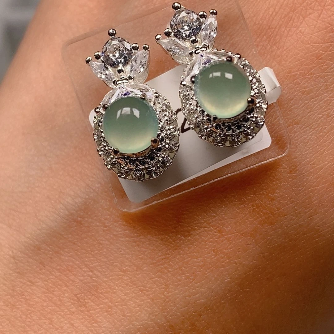 翡翠耳饰未镶嵌晴水