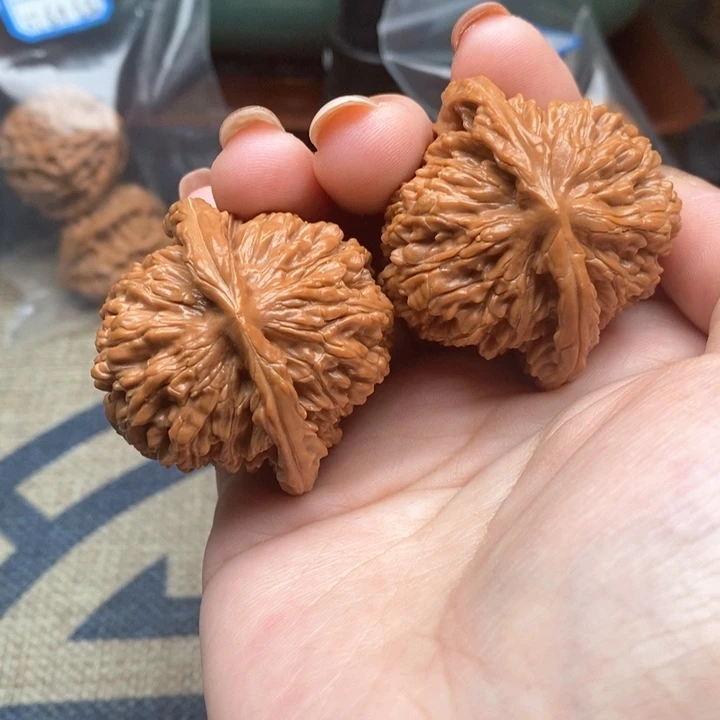 猴头核桃吊坠7002号全品楼44