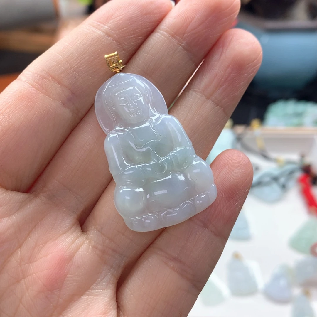 颈饰18K金镶嵌翡翠