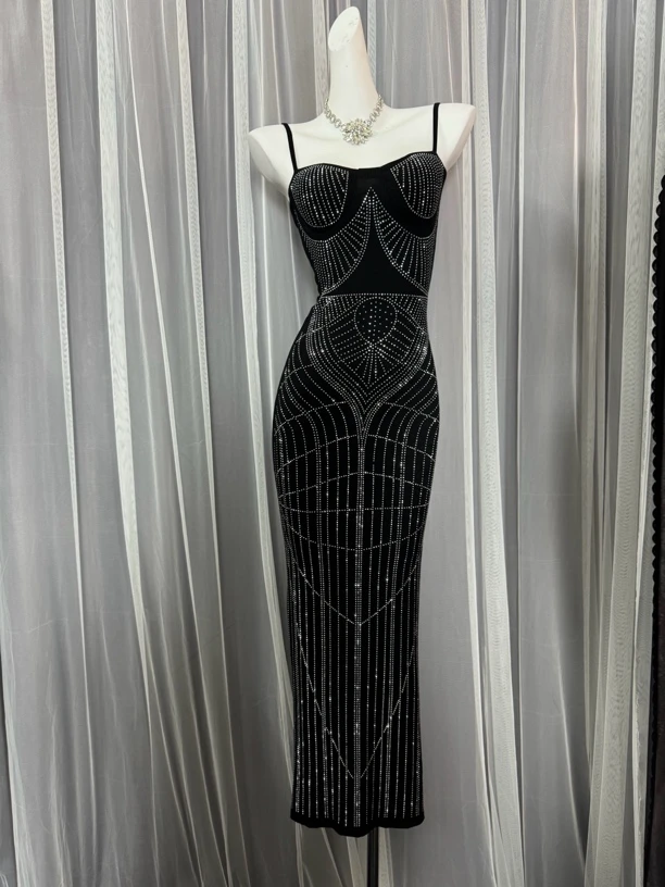 雯子定制 烫钻满钻带垫黑色高级吊带连衣裙