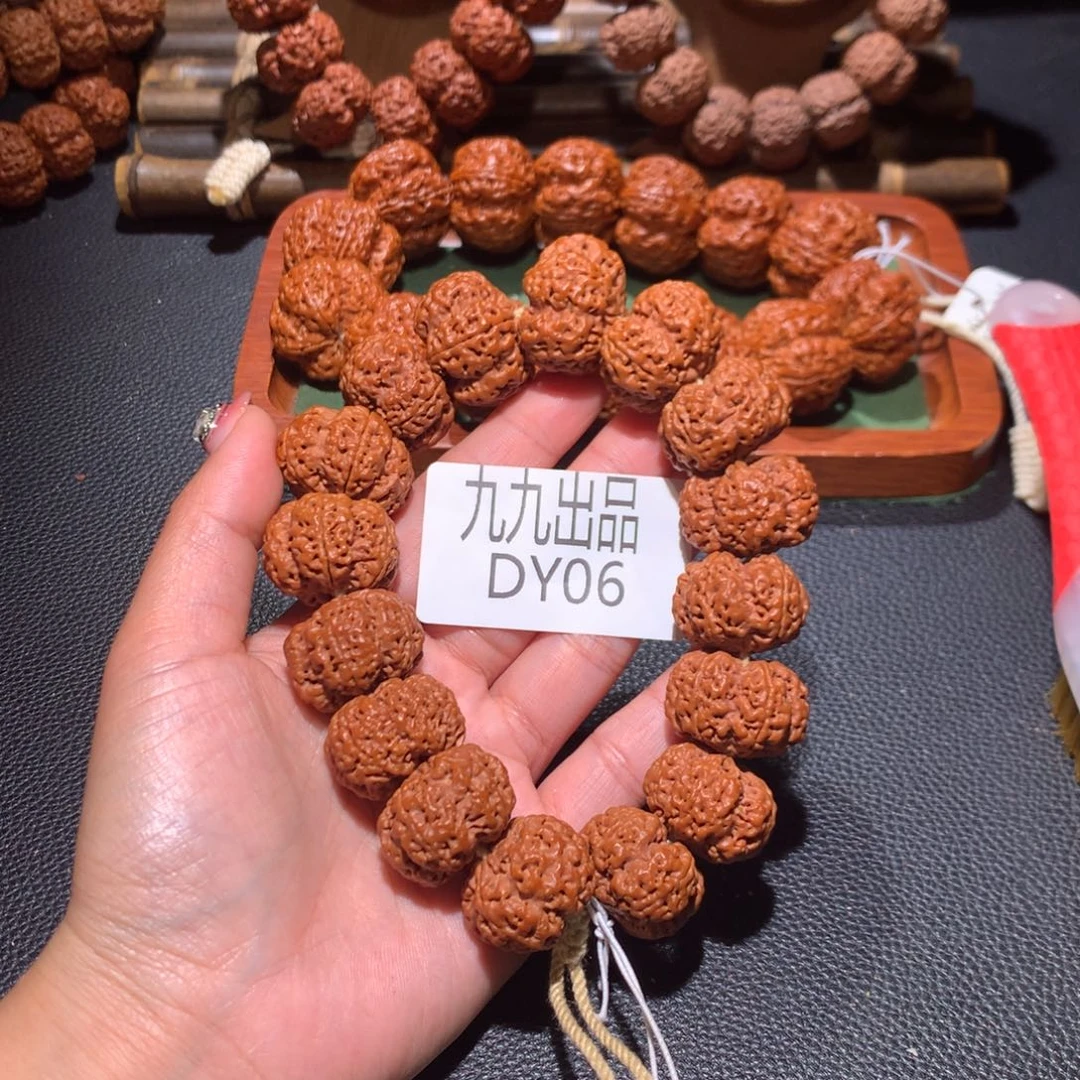 7***后金刚菩提手串25尺寸纽扣梅花