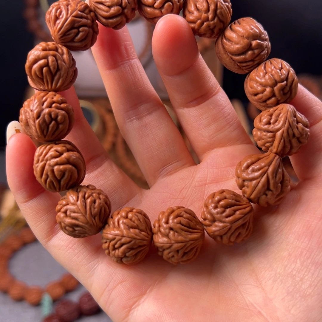 桃核吊坠18野生豹子头