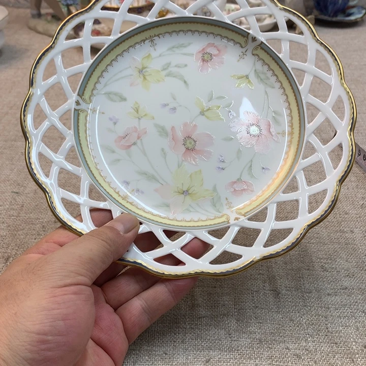 金瓷阁家的美丽瓷器