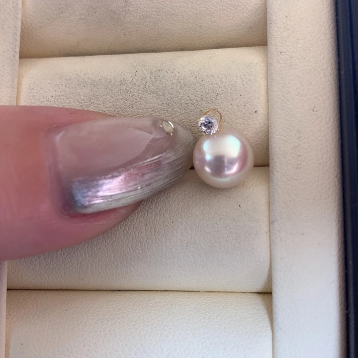 颈饰18K金镶嵌海水珍珠