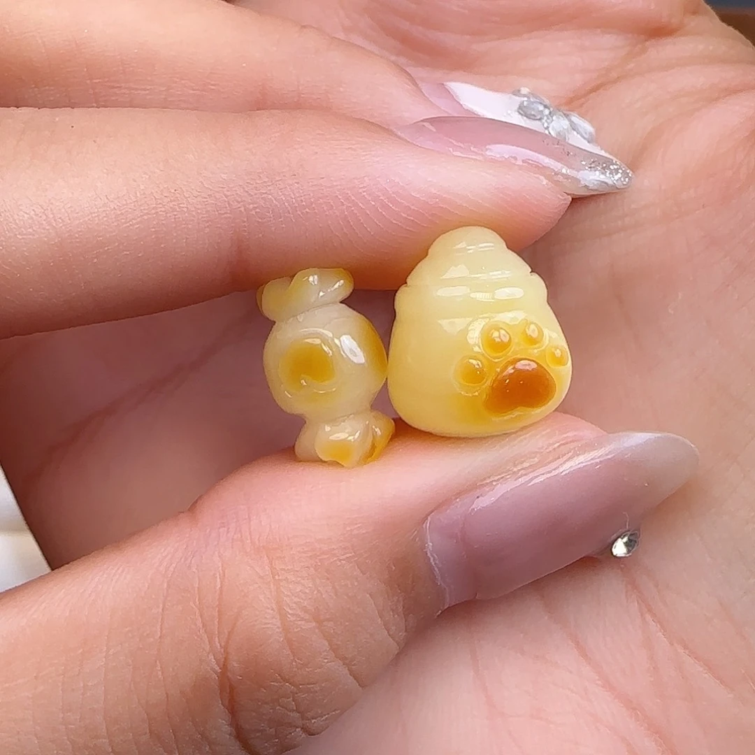 琥珀未镶嵌珠宝奇石糕*蜜蜡
