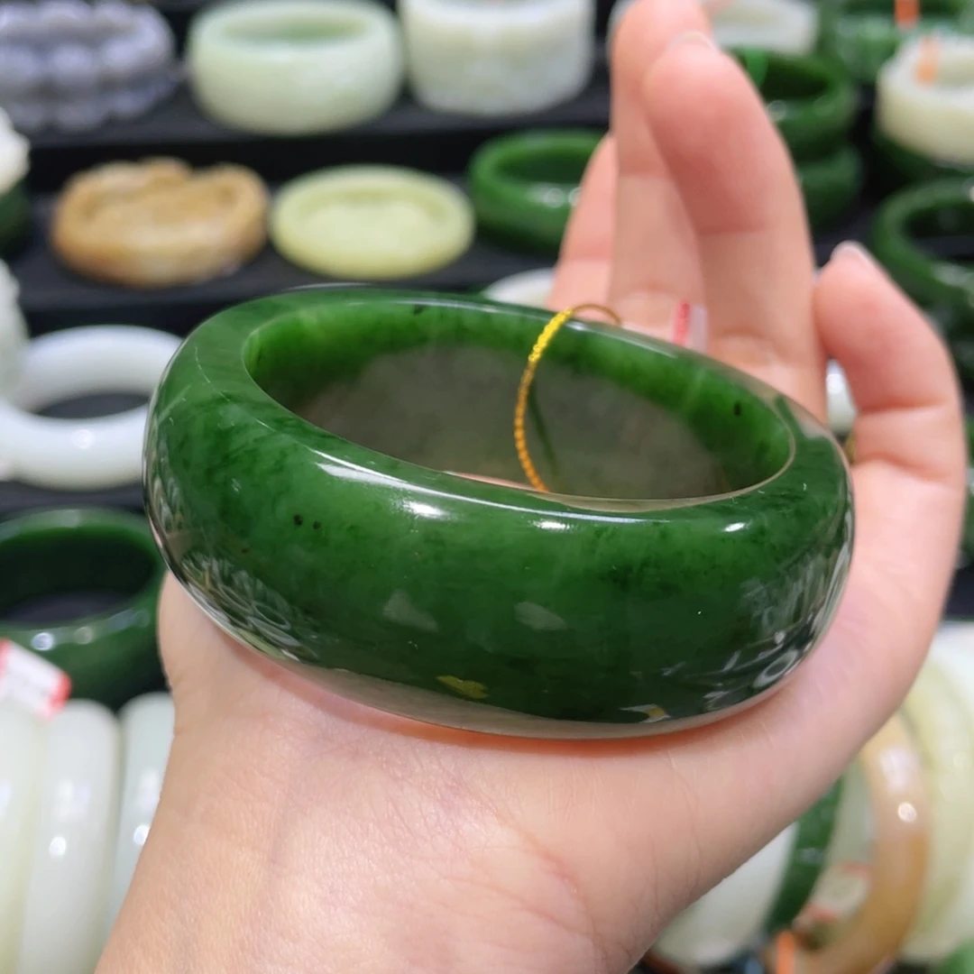 未镶嵌手镯和田玉逝**年62