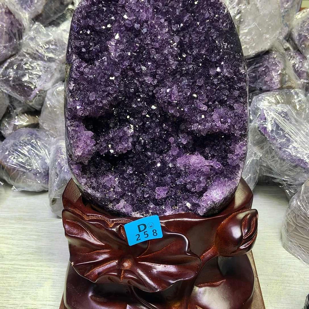 紫晶大型摆件（非配饰）未镶嵌T****o