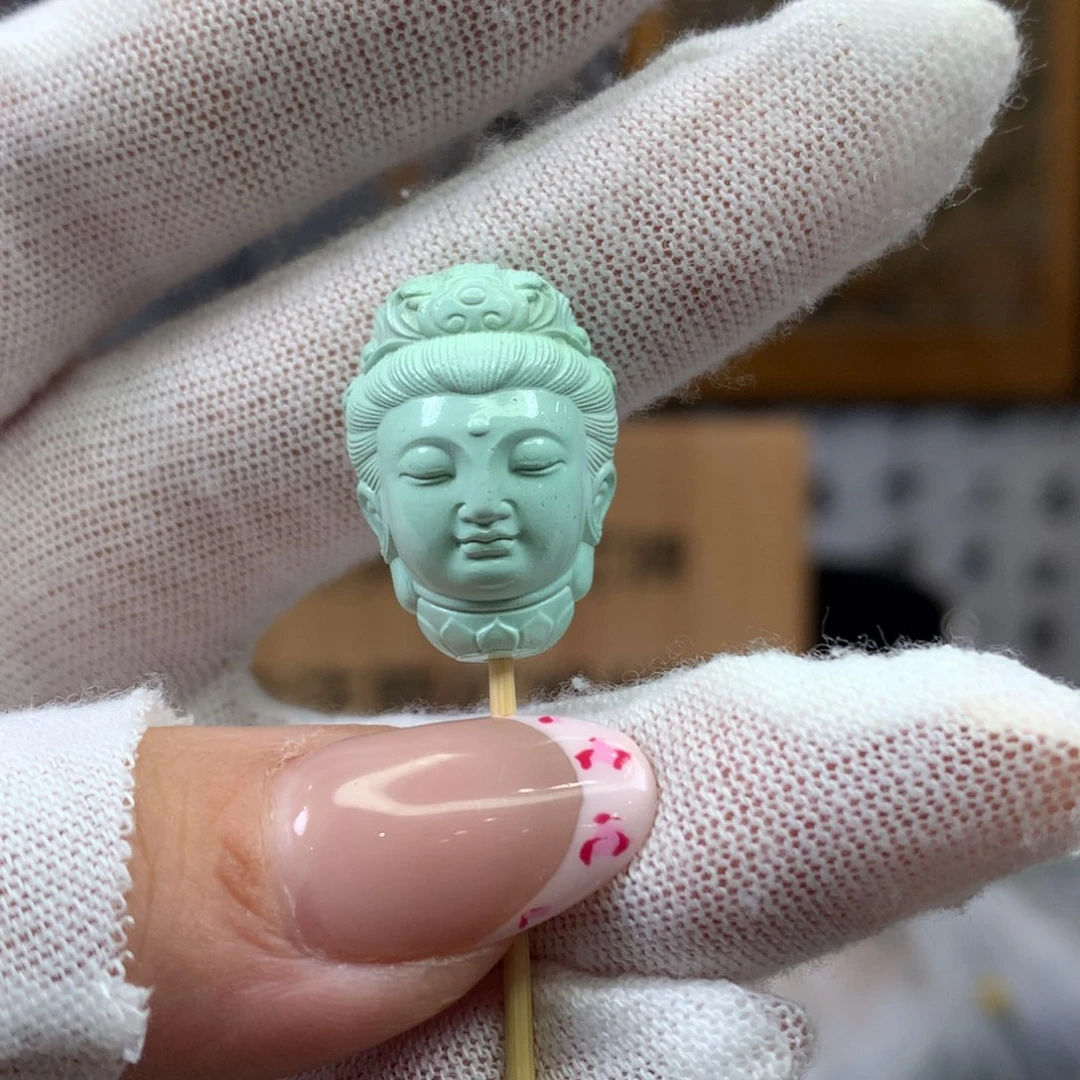 绿松石未镶嵌挂件