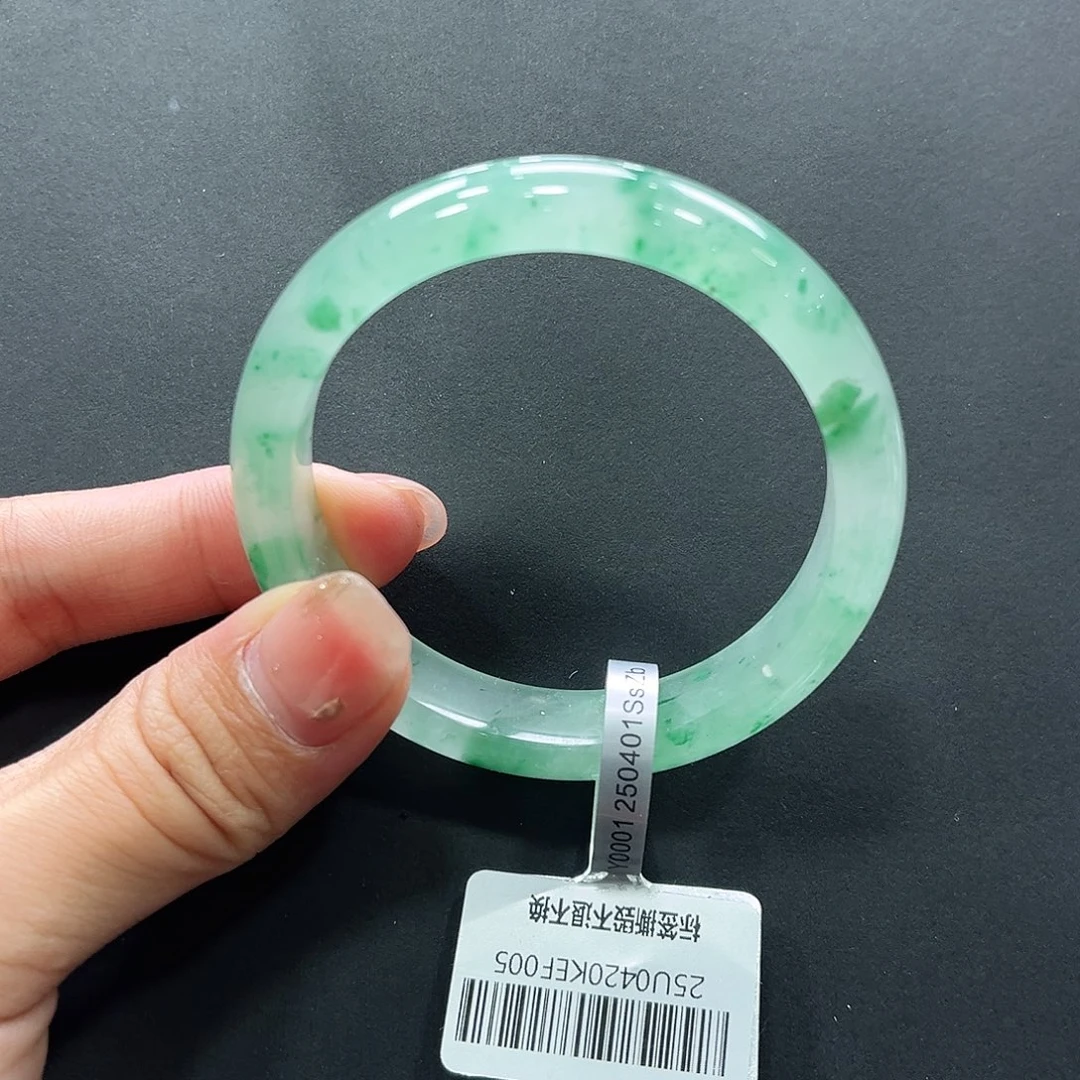 石英质玉手镯未镶嵌哔**啦汤汤51