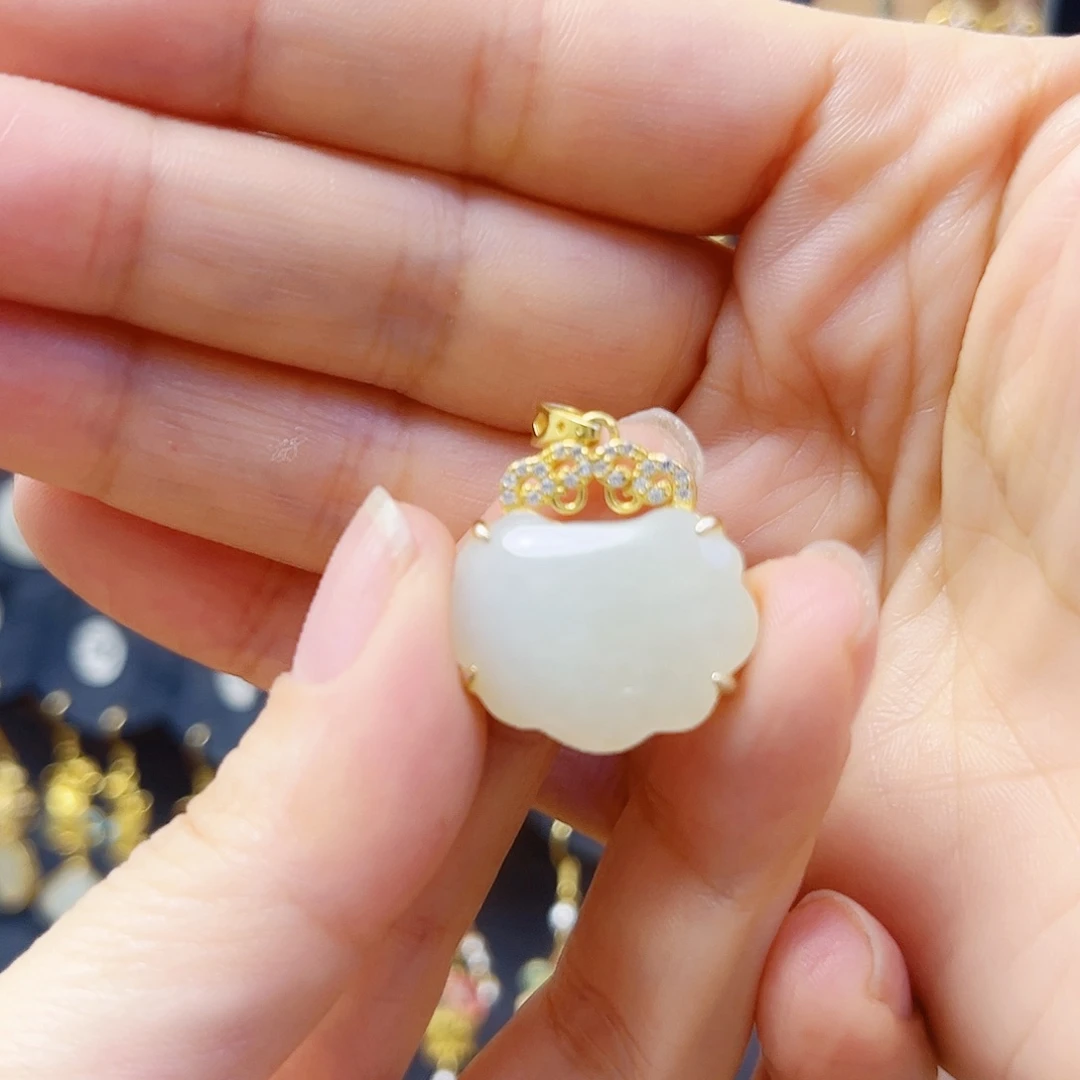 和田玉银S925镀金镶嵌颈饰