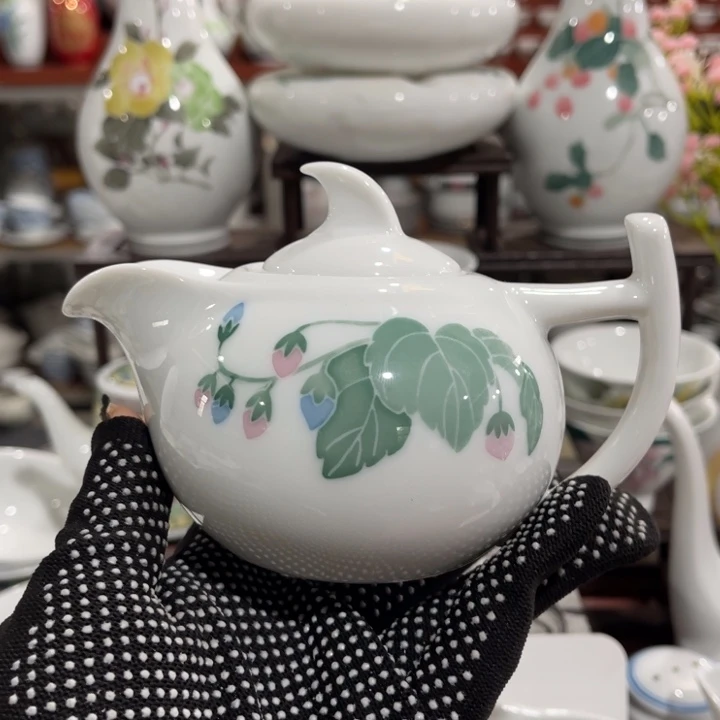 陶瓷醴陵手绘釉下五彩壶208毫升，2等