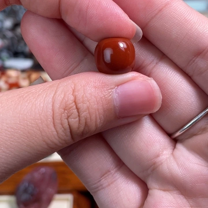 南红玛瑙未镶嵌颈饰25卡12