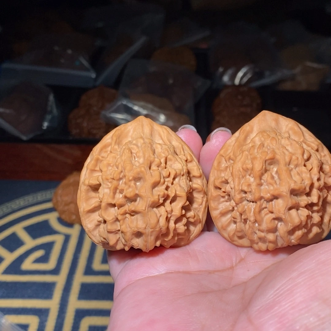 小****文玩核桃把件麒麟纹