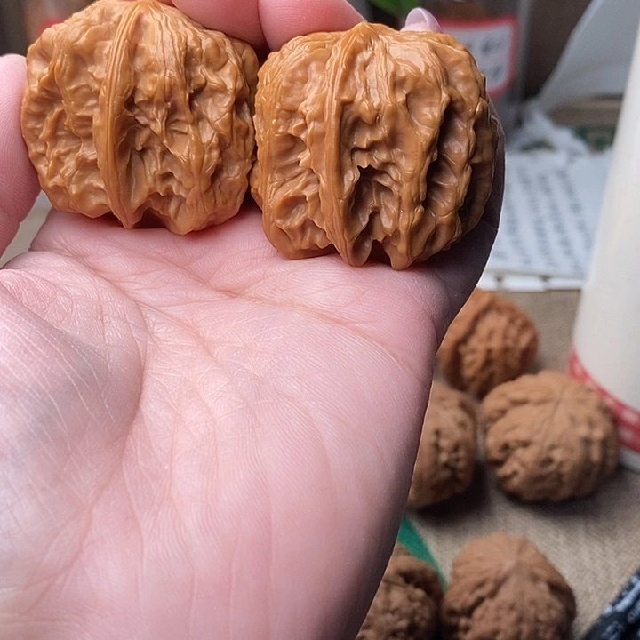 文玩核桃吊坠平谷方块