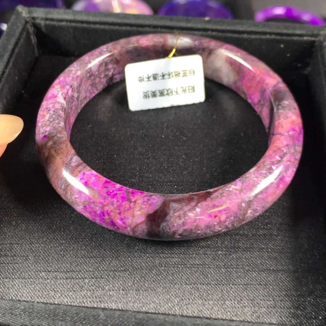 未镶嵌苏纪石（舒俱来）手镯