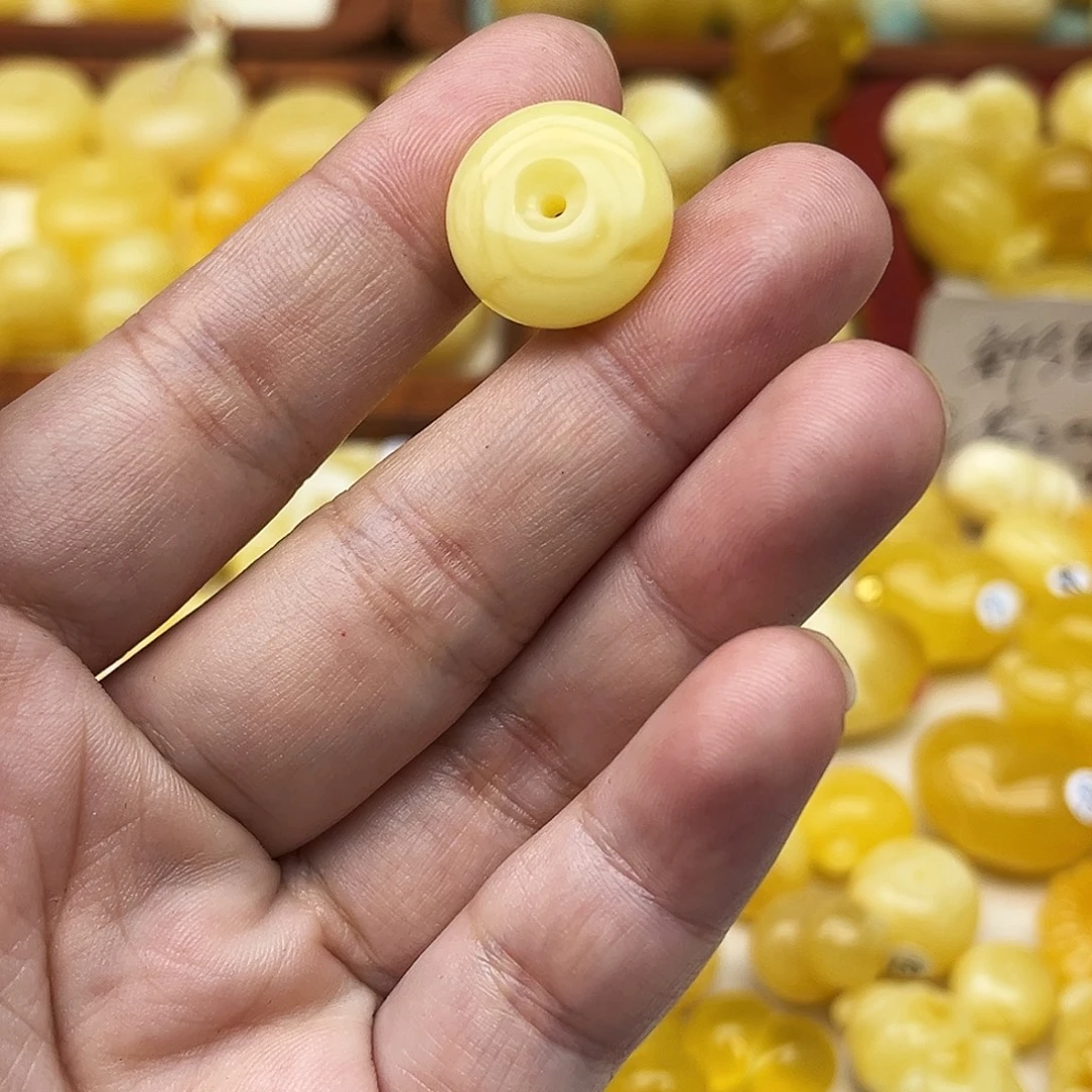 蜜蜡未镶嵌裸石天然