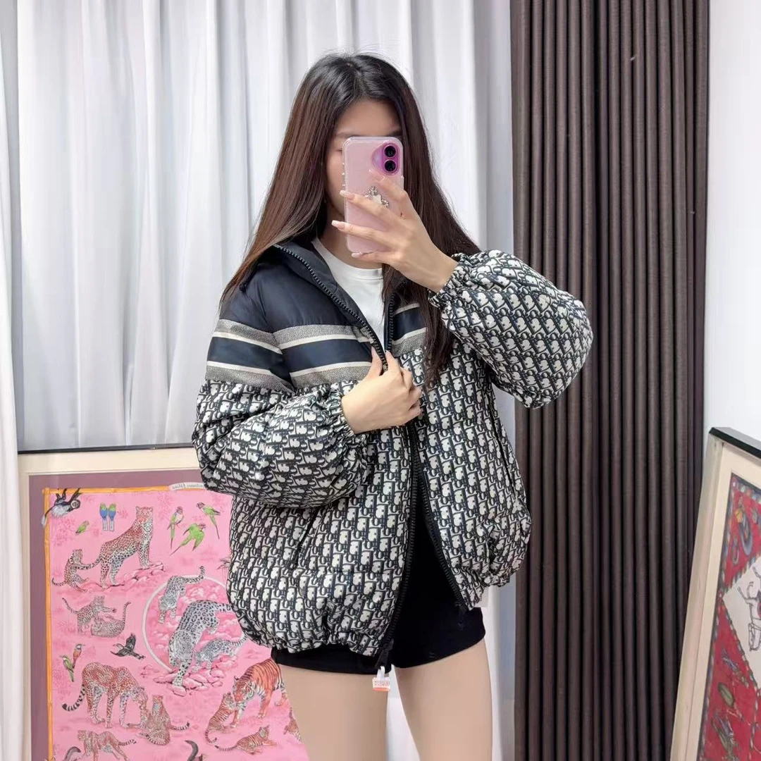 95新 DIOR/迪奥 麦殿/满印标语长款双面穿棉服/251205LJYTL01