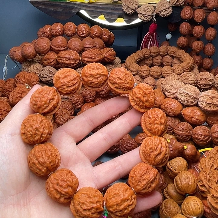 文玩核桃手串一道筋