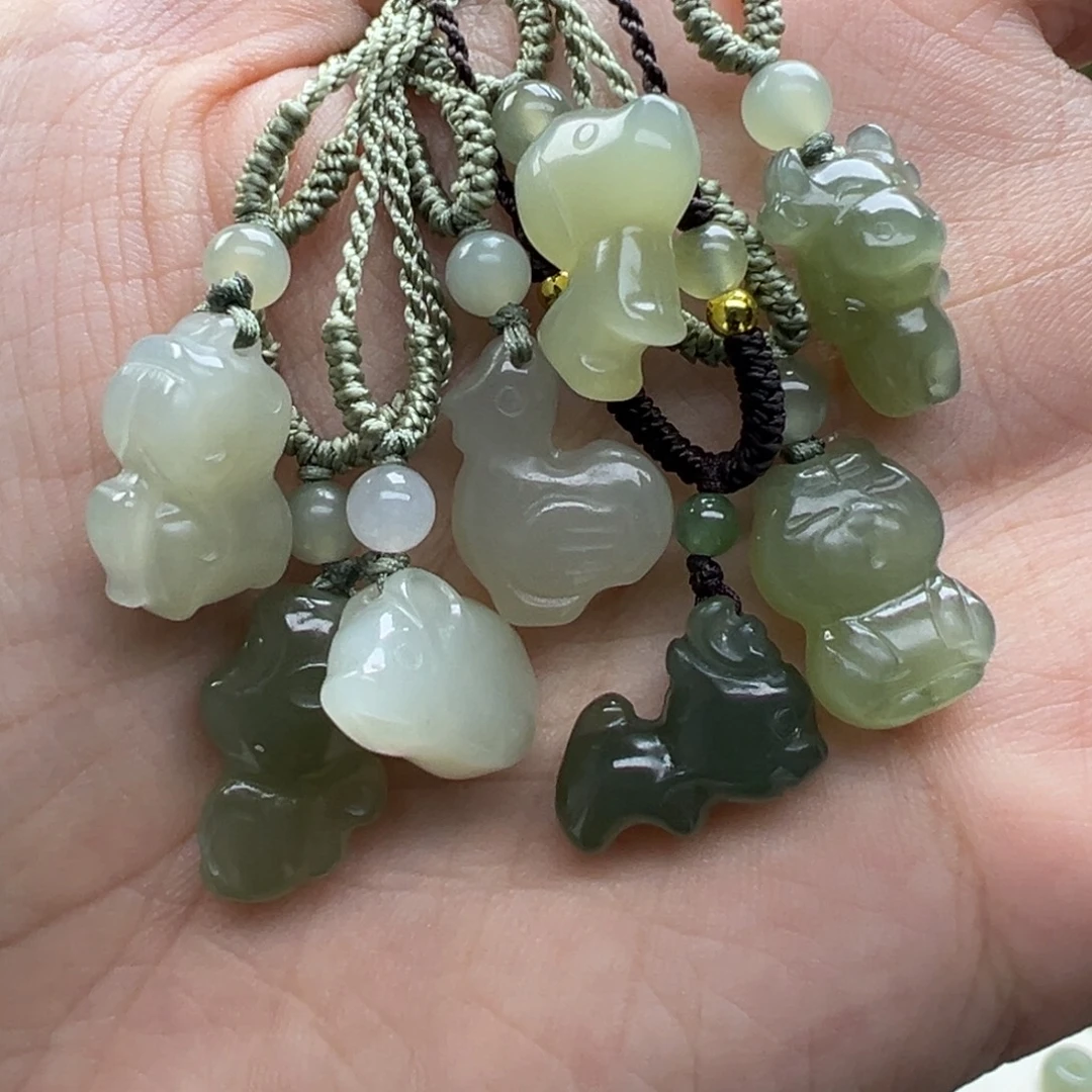 和田玉未镶嵌颈饰拍一发一