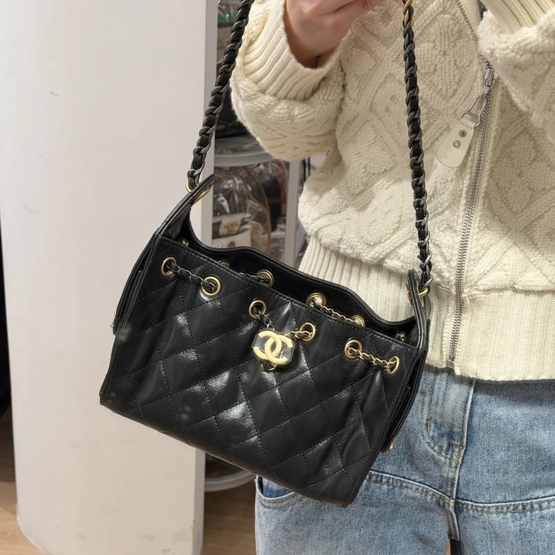 99新 Chanel/香奈儿 25bagmini黑色油蜡牛皮单肩包 芯片款/79903